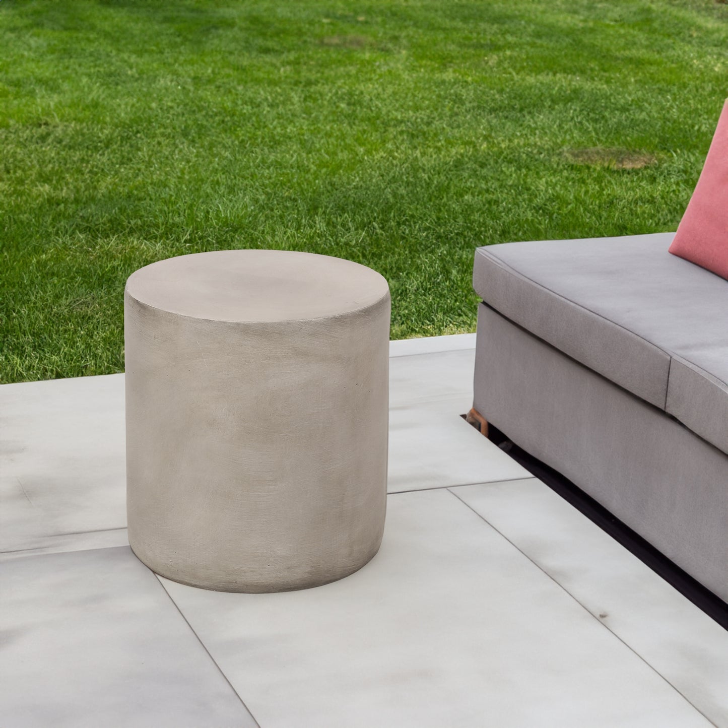 Vimora™ - Light Gray Lightweight Concrete Side Table with Modern Cylindrical Design