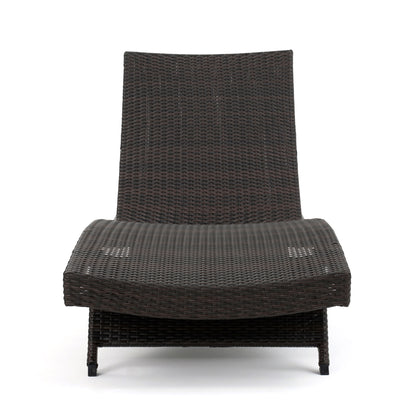 Vimora™ - Wicker Chaise Lounge for Relaxing Poolside Sunbathing