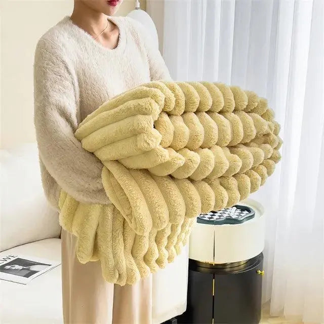 ComfortCuddle™ Fleece Blanket - Soft, Fluffy Warmth for Cozy Nights 3