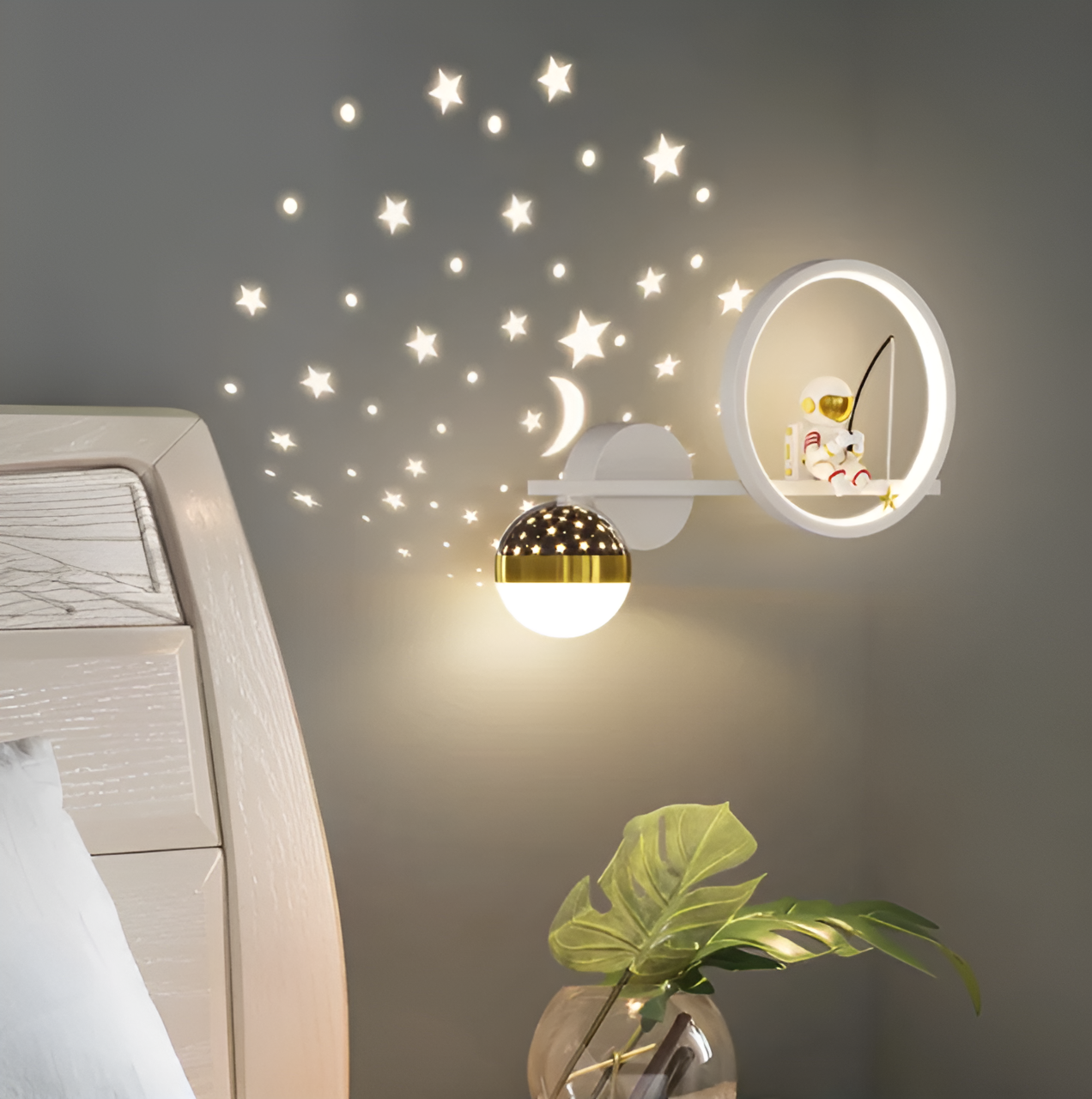 GalacticGleam™ Cozy Children's Wall Lamp for Magical Bedtime Adventures 1