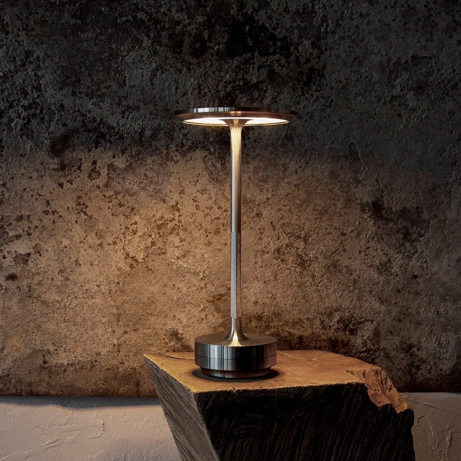 NordicaLight™ Wireless Table Lamp - Stylish Cordless Lamp for Home and Office 1